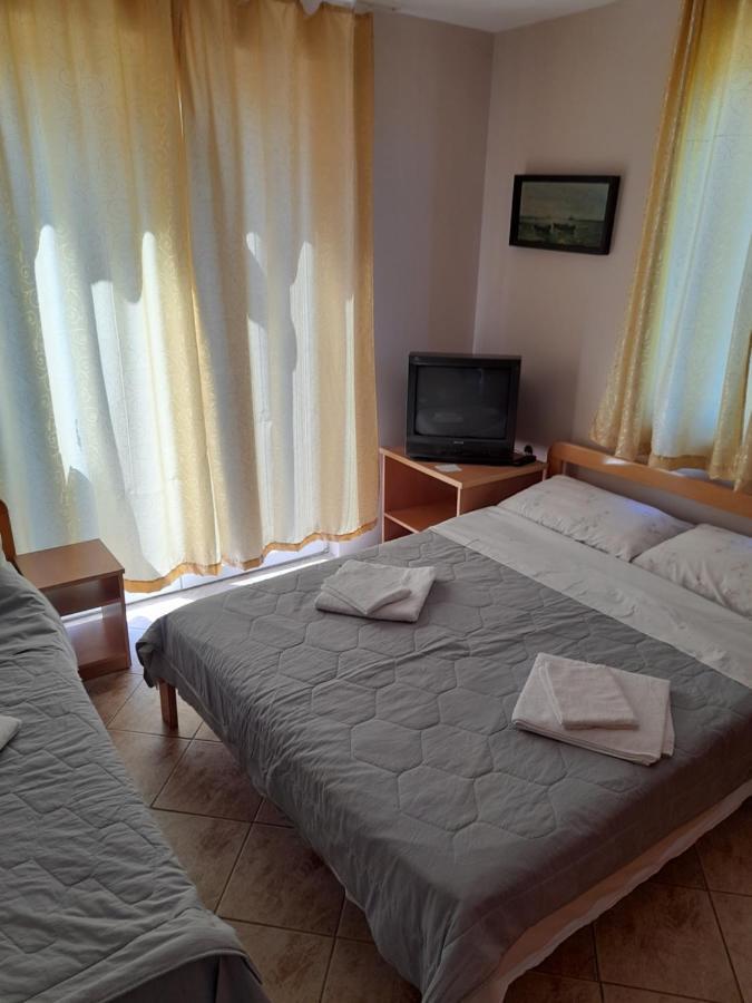 Bato Rooms Peštani Dış mekan fotoğraf