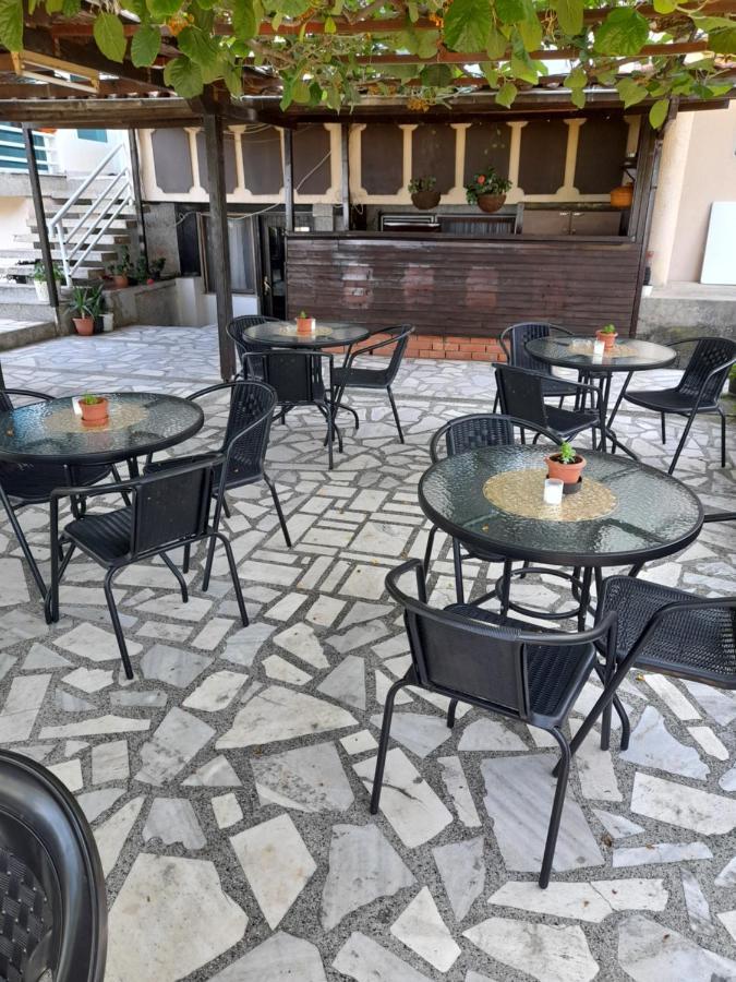 Bato Rooms Peštani Dış mekan fotoğraf