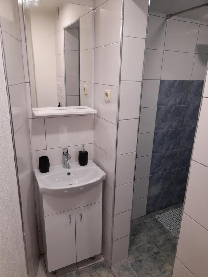 Bato Rooms Peštani Dış mekan fotoğraf