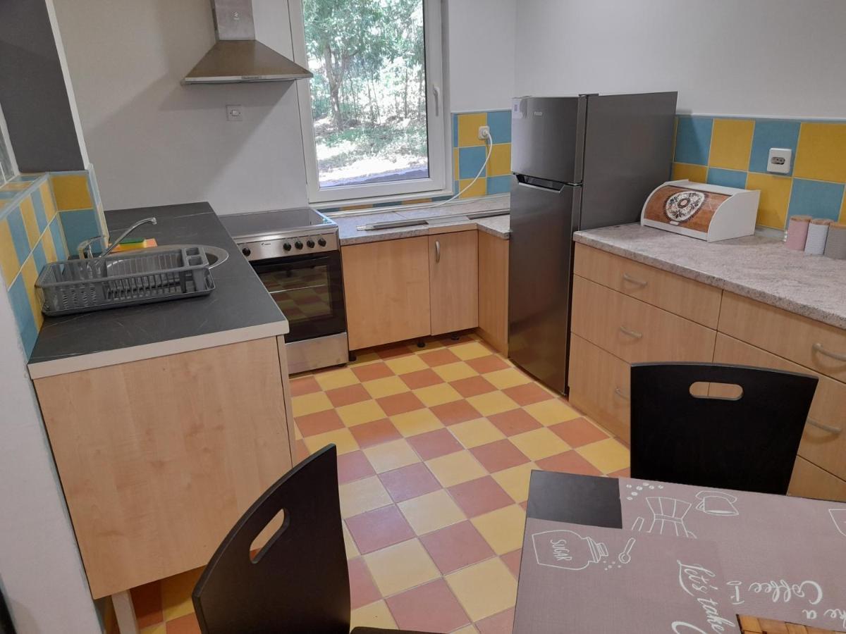 Bato Rooms Peštani Dış mekan fotoğraf